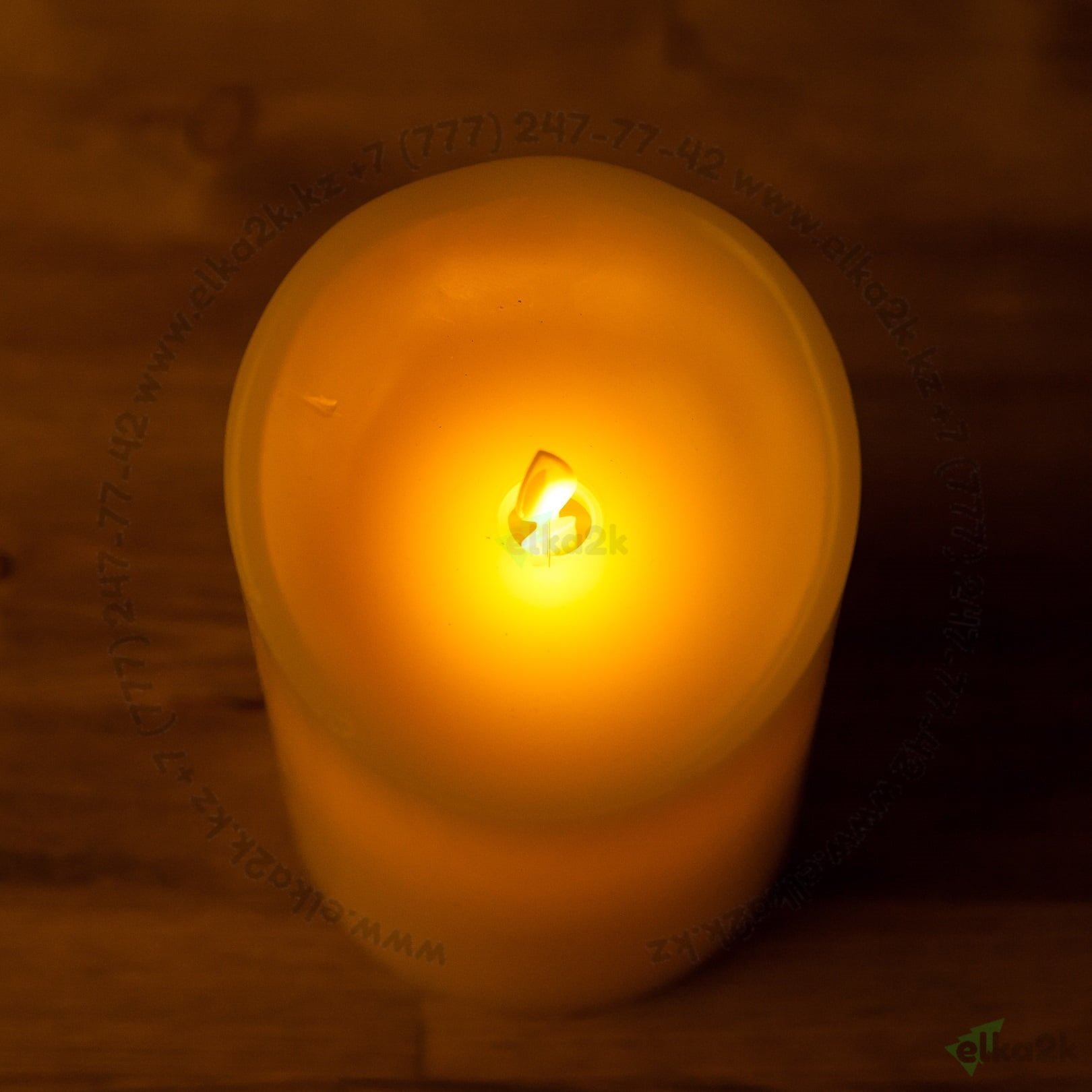Декоративная LED свеча на батарейках 10 см с подвижным язычком (СБ-6)